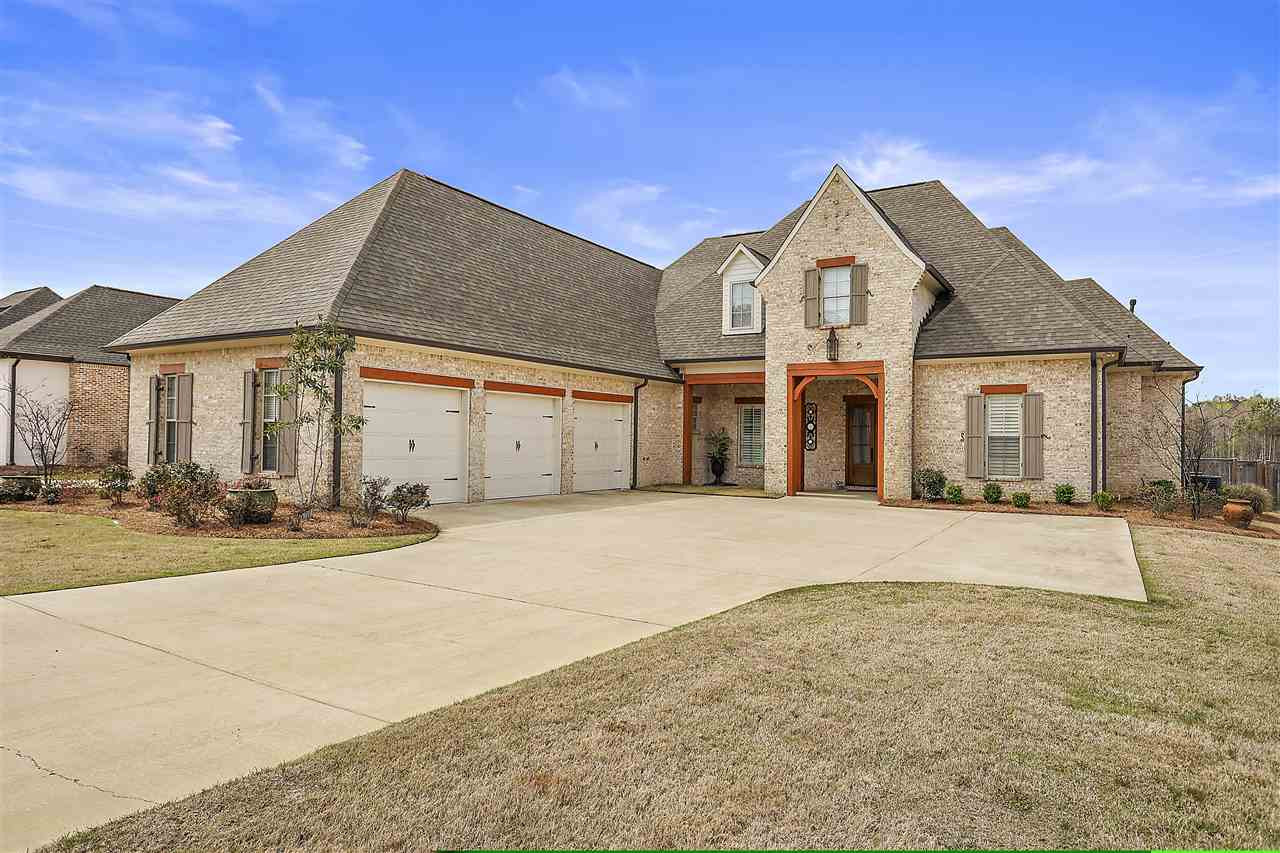 211 South Woodcreek Road Madison, MS 39110 - Photo 1 of 33 Photo 1