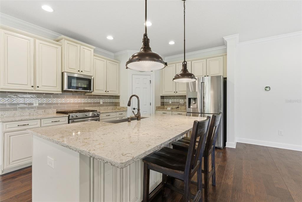 7510 Sea Mark Court Apollo Beach, FL 33572 - Photo 10 of 82