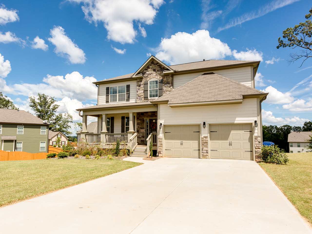 909 Zircon Way Duncan, SC 29334 - Photo 2 of 36 Gallery Image 2