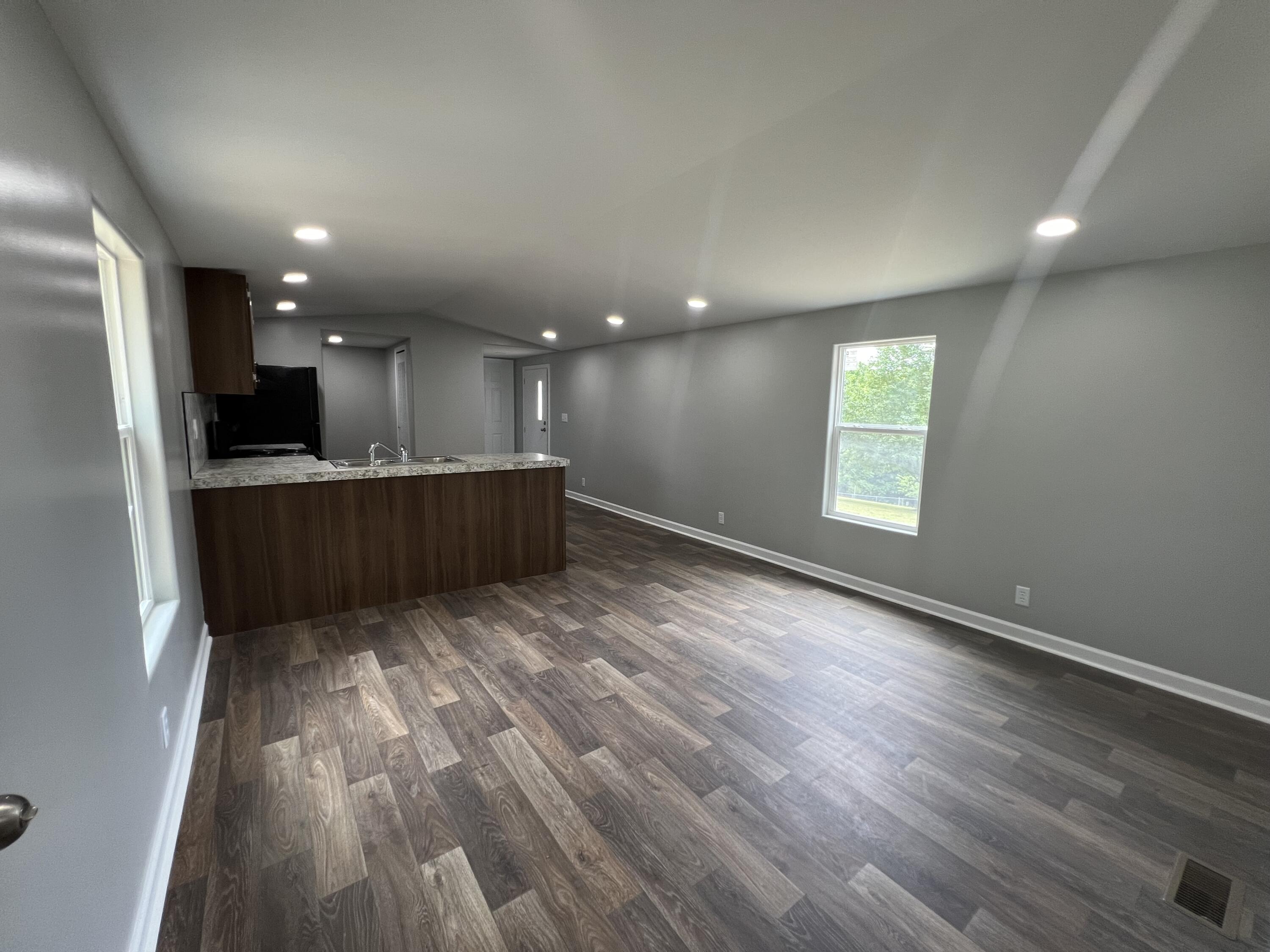203 Byrnes Street Goodview, VA 24095 - Photo 4 of 13