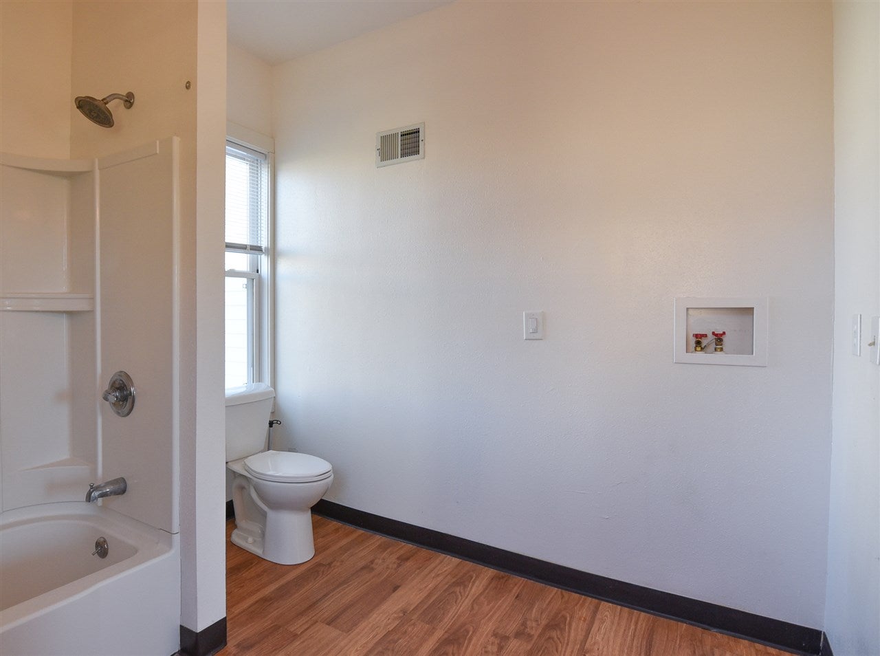 94 3rd Avenue Keystone, IA 52249 - Photo 26 of 34 Gallery Image 26