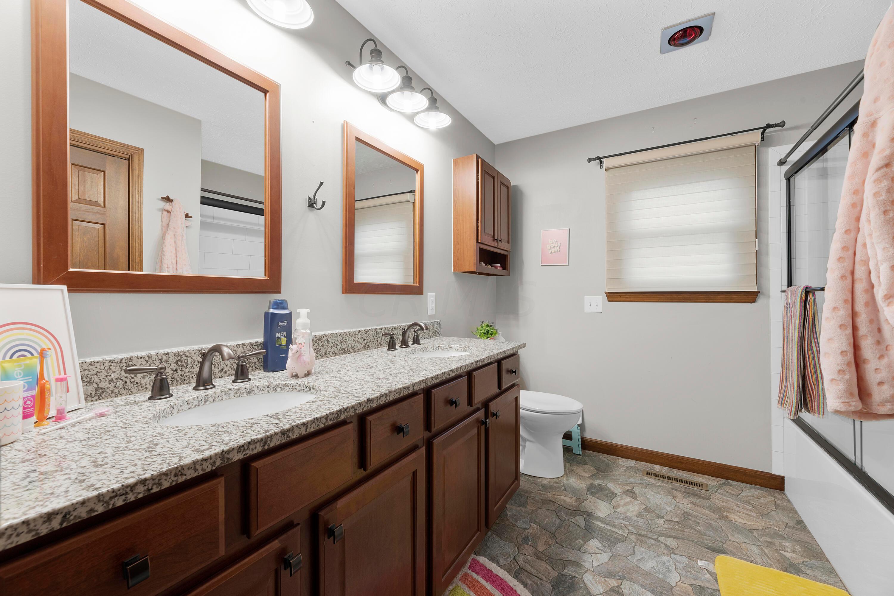 8900 Patterson Road Hilliard, OH 43026 - Photo 36 of 54 MAR_8945