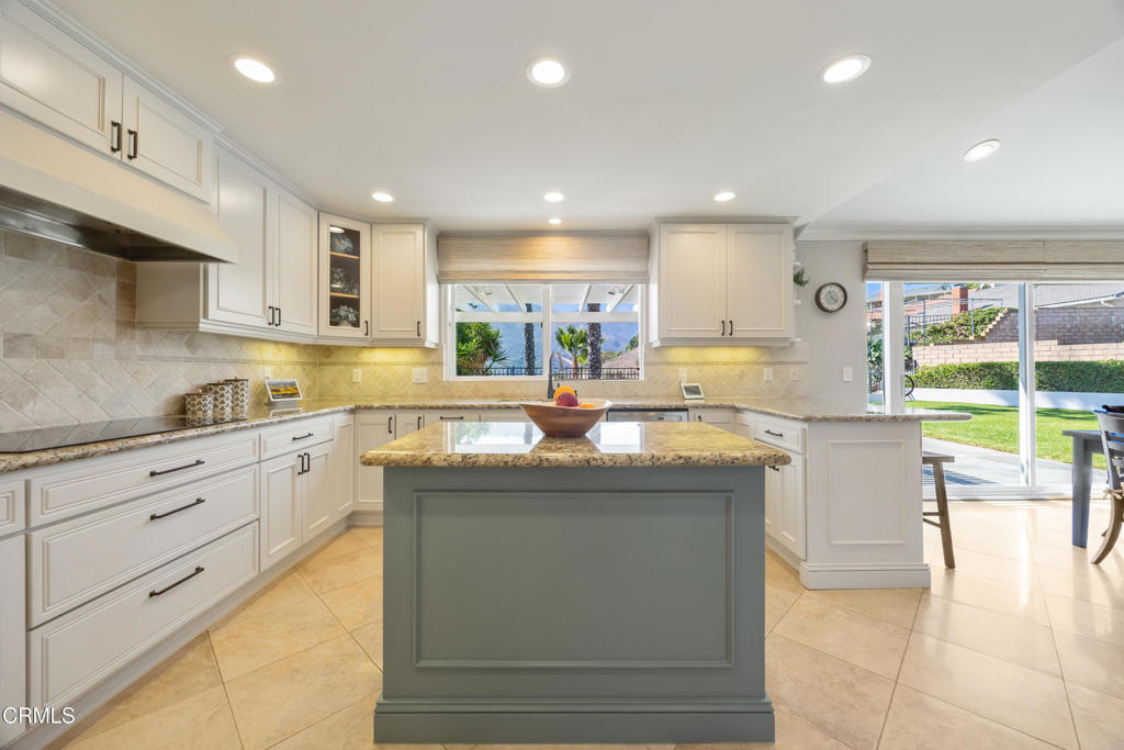 9263 La Shell Drive Tujunga, CA 91042 - Photo 13 of 53 9263 La Shell Dr-13