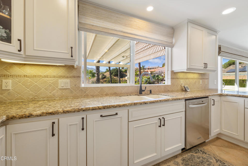 9263 La Shell Drive Tujunga, CA 91042 - Photo 16 of 53 9263 La Shell Dr-16