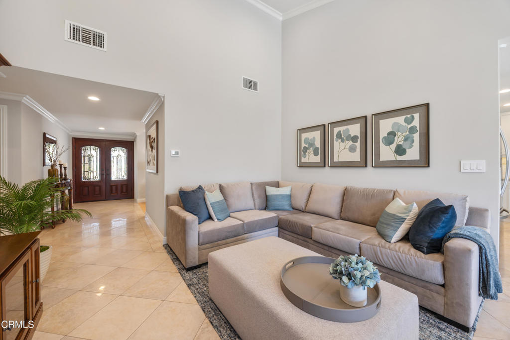 9263 La Shell Drive Tujunga, CA 91042 - Photo 23 of 53 9263 La Shell Dr-23