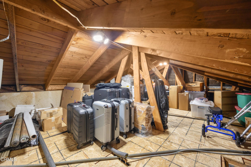 9263 La Shell Drive Tujunga, CA 91042 - Photo 39 of 53 9263 La Shell Dr-39