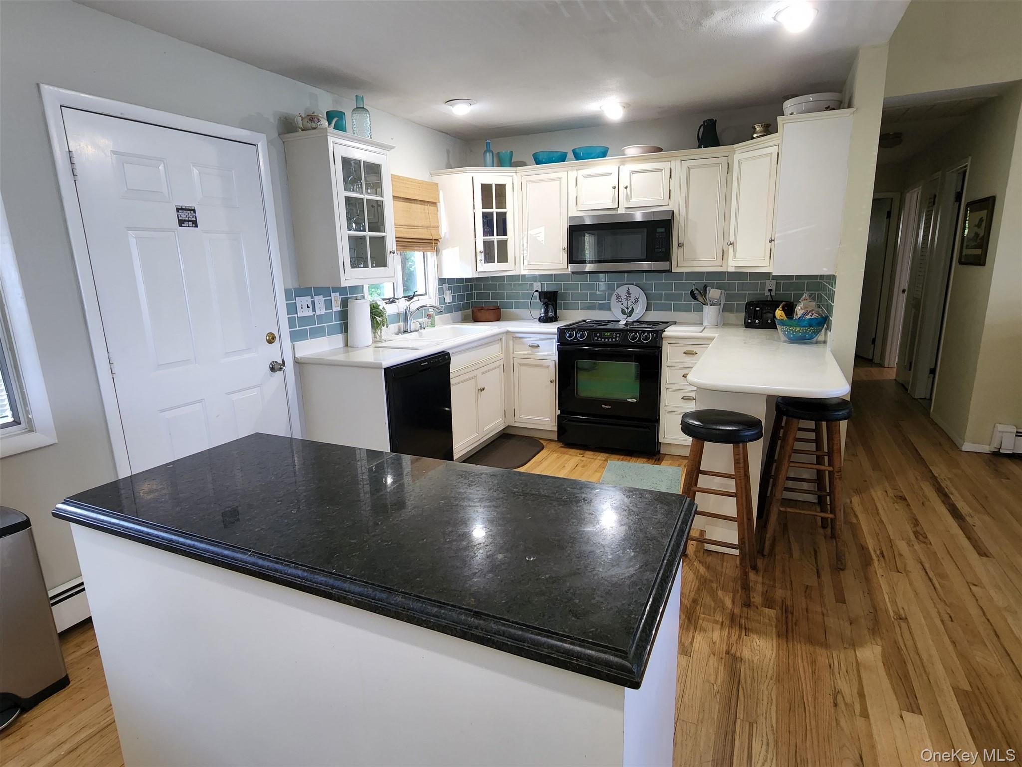 7 Riverhead Road Sound Beach, NY 11789 - Photo 14 of 33