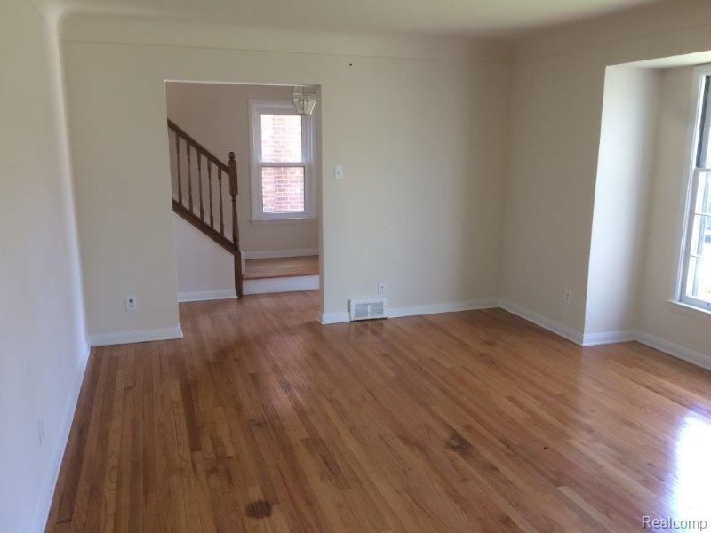 482 Fisher Road Grosse Pointe Farms, MI 48230 - Photo 10 of 15
