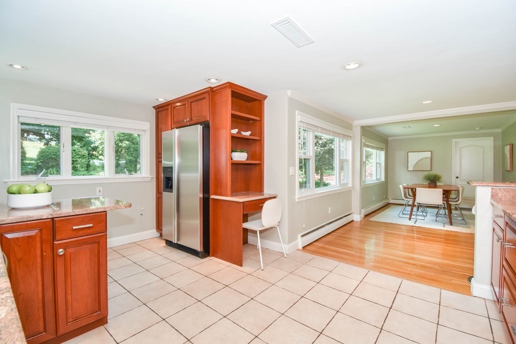 3 Augustus Road Waltham, MA 02452 - Photo 7 of 31 Gallery Image 7