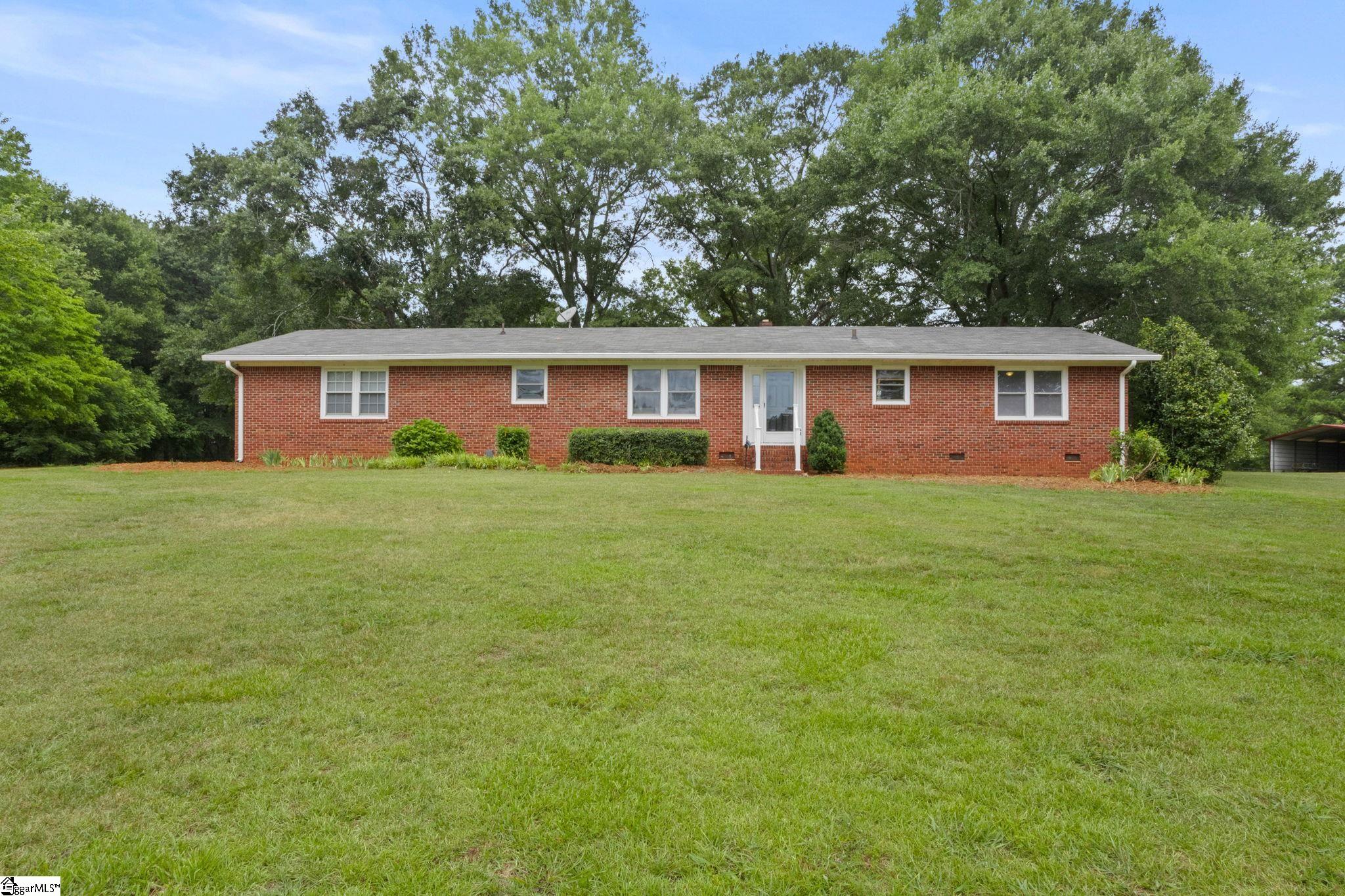 765 Hannon Road Inman, SC 29349 - Photo 1 of 45