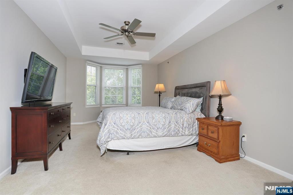 175 Rochelle Avenue, Unit 321 Rochelle Park, NJ 07662 - Photo 26 of 50