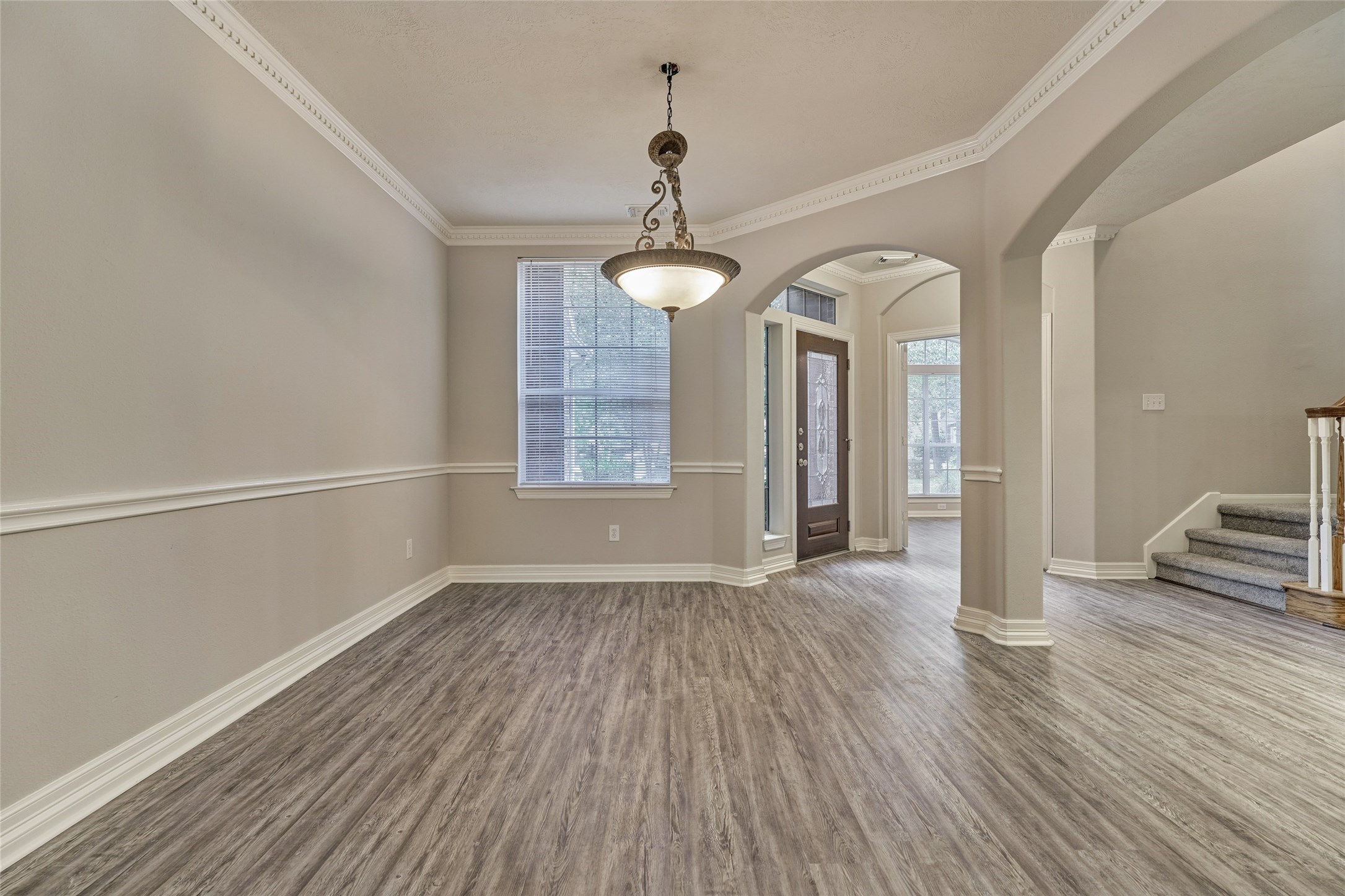 7 Raindance Court The Woodlands, TX 77385 - Photo 12 of 47