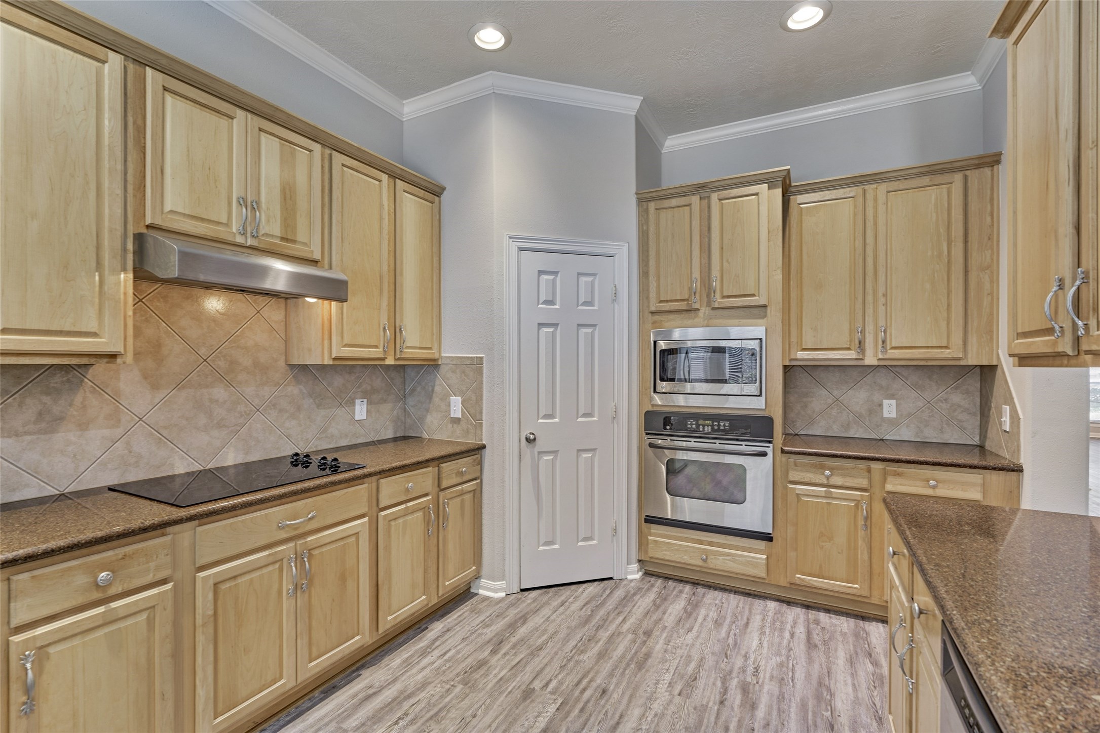 7 Raindance Court The Woodlands, TX 77385 - Photo 24 of 47