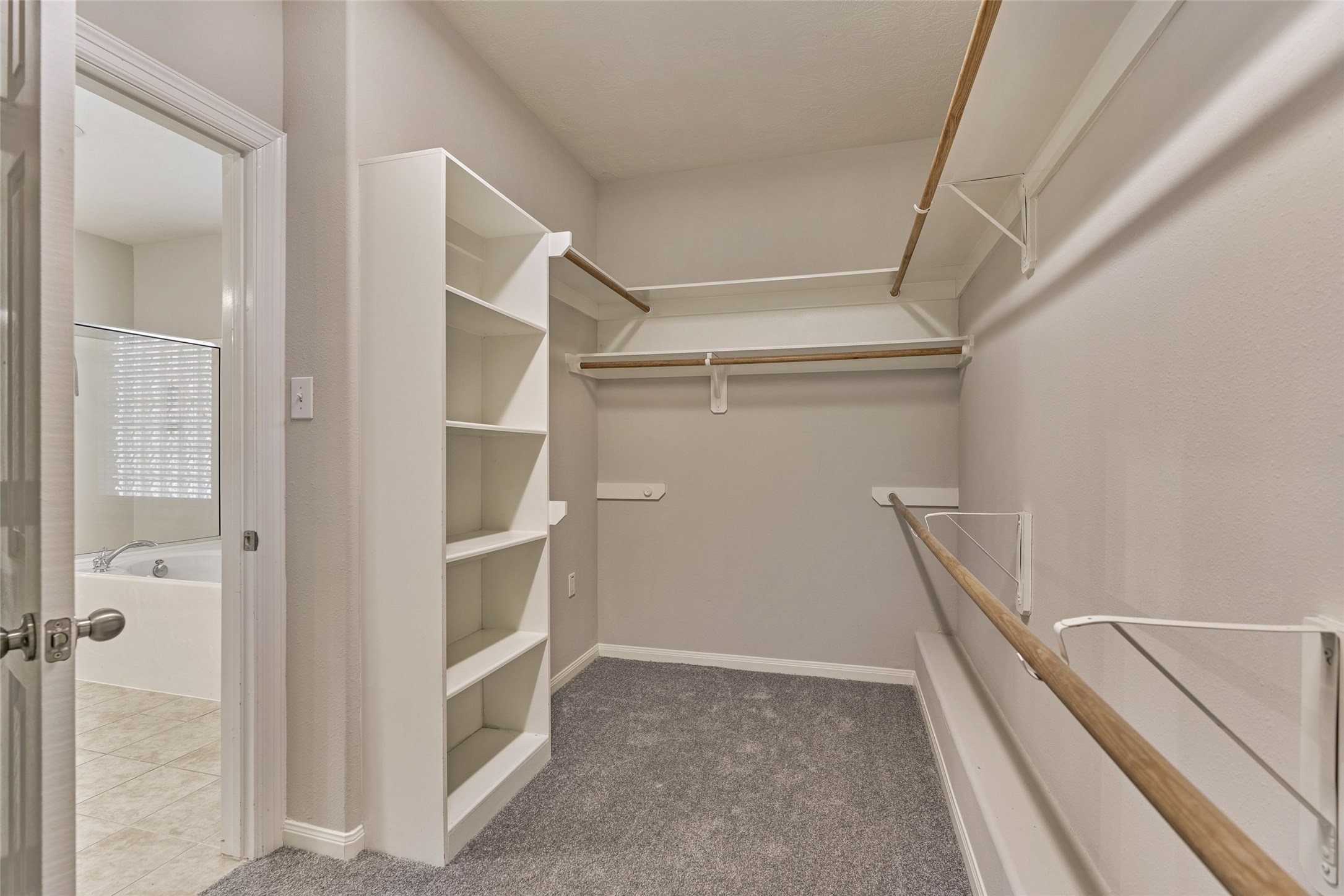 7 Raindance Court The Woodlands, TX 77385 - Photo 31 of 47