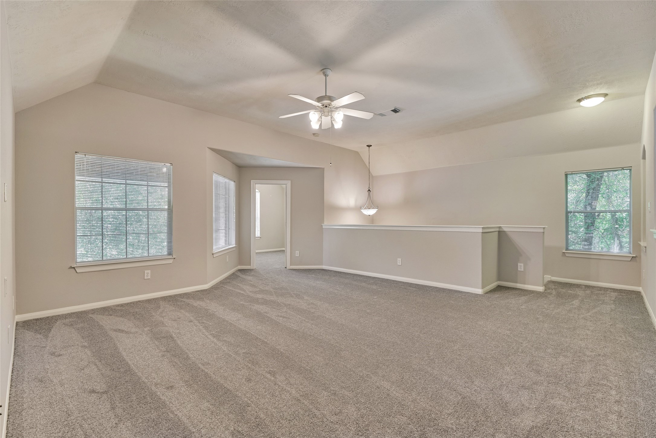 7 Raindance Court The Woodlands, TX 77385 - Photo 34 of 47