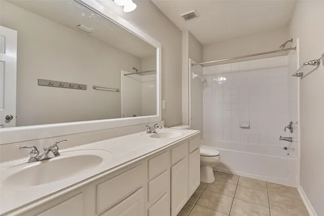 $3,250 | 7 Raindance Court, The Woodlands, TX 77385