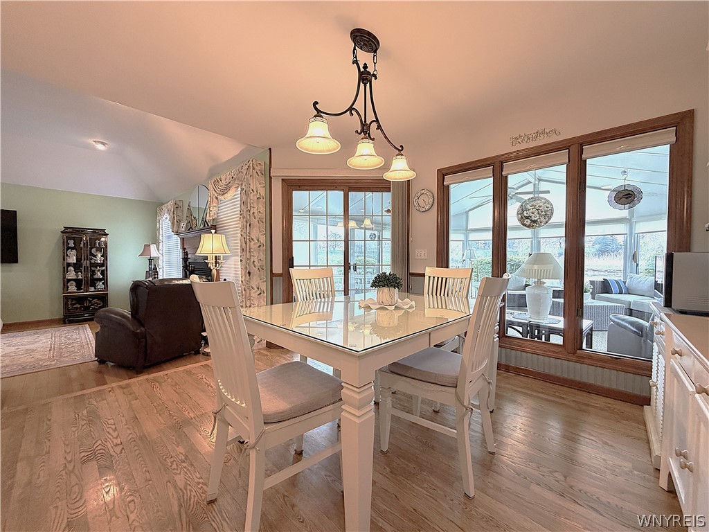 27 Button Bush Court Amherst, NY 14228 - Photo 8 of 39