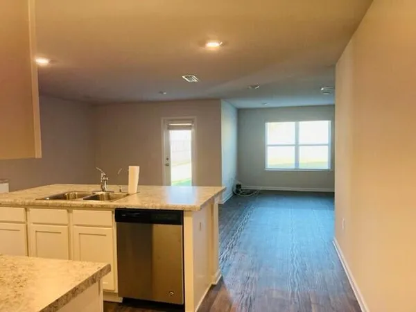 $2,400 | 145 This Way, Unit LOT 35, Freeport, FL 32439