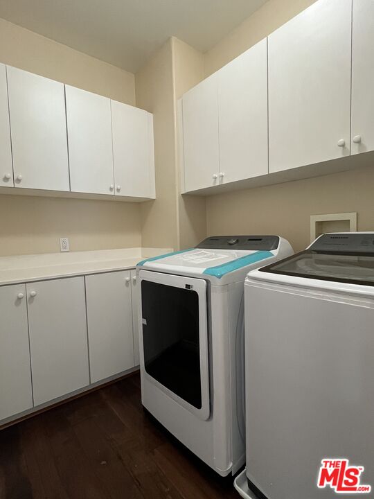 26526 Beecher Lane Stevenson Ranch, CA 91381 - Photo 17 of 31 a utility room with dryer and washer