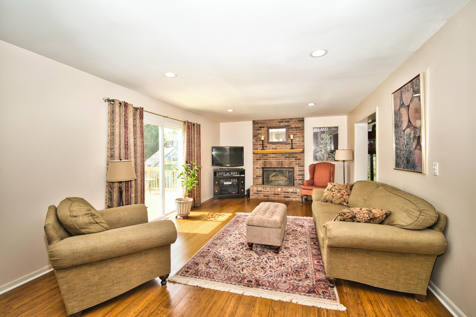 2885 Weld Road Elgin, IL 60124 - Photo 11 of 33