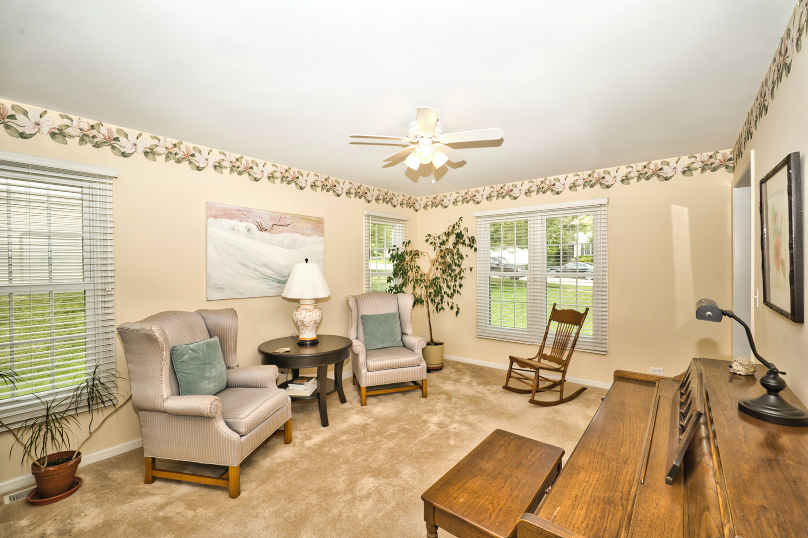 2885 Weld Road Elgin, IL 60124 - Photo 15 of 33
