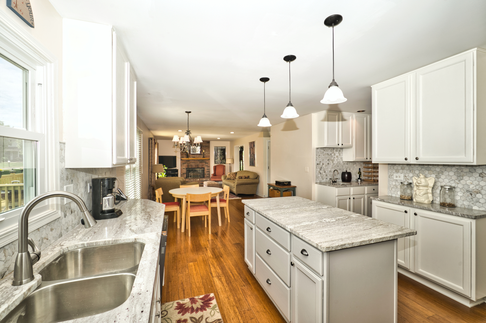 2885 Weld Road Elgin, IL 60124 - Photo 5 of 33
