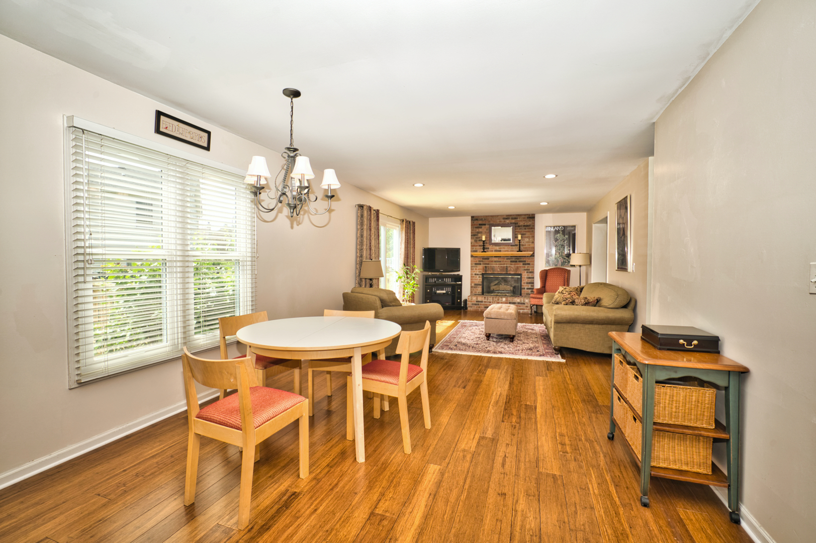 2885 Weld Road Elgin, IL 60124 - Photo 9 of 33