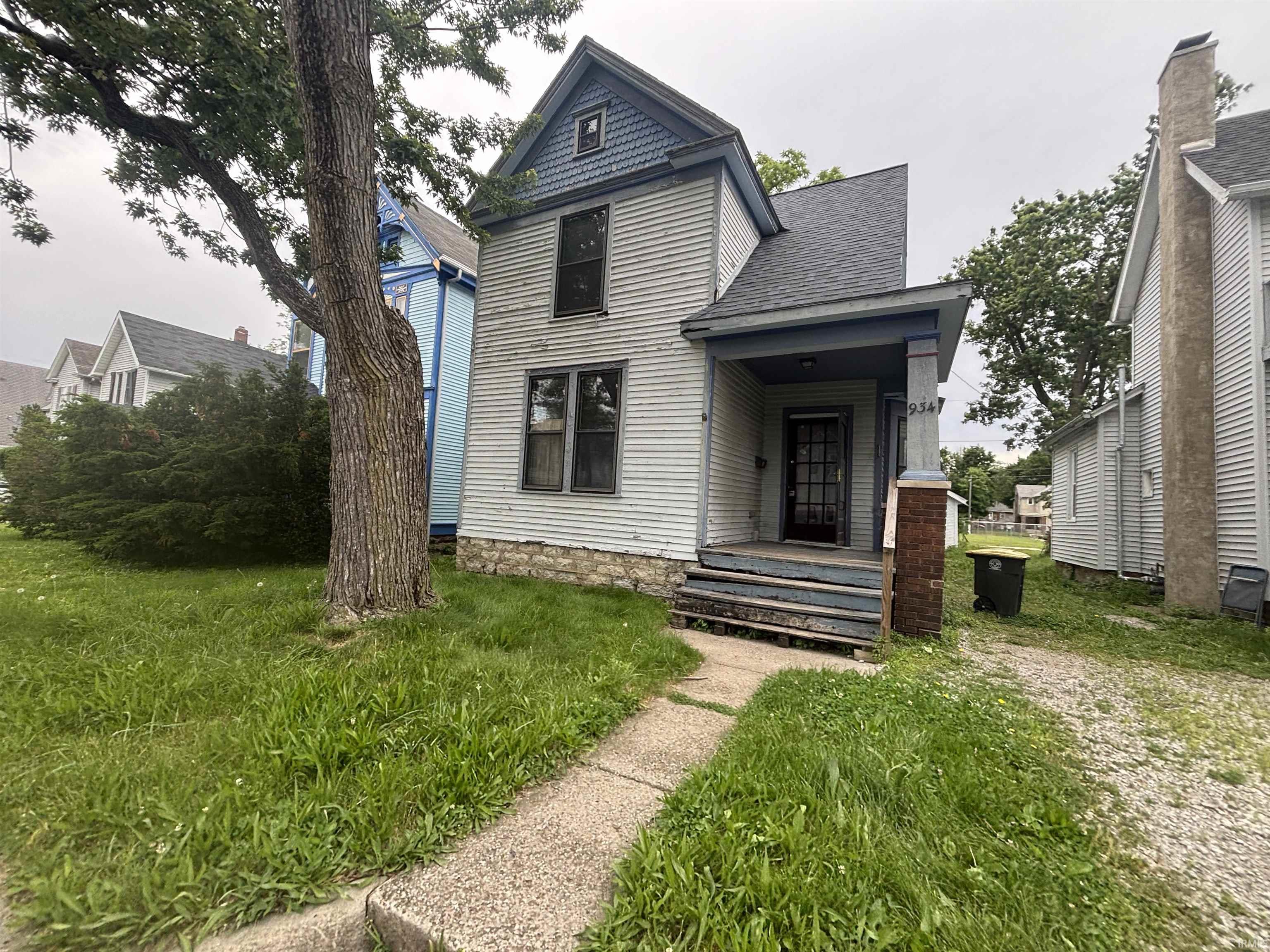 934 Home Avenue Fort Wayne, IN 46807 - Photo 1 of 7
