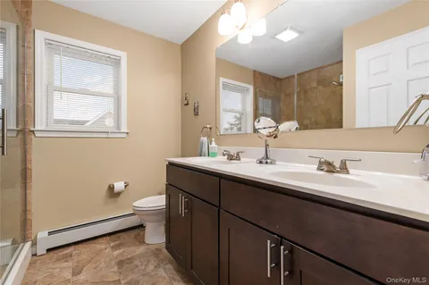 $929,000 | 3 Cheshire Road, Bethpage, NY 11714