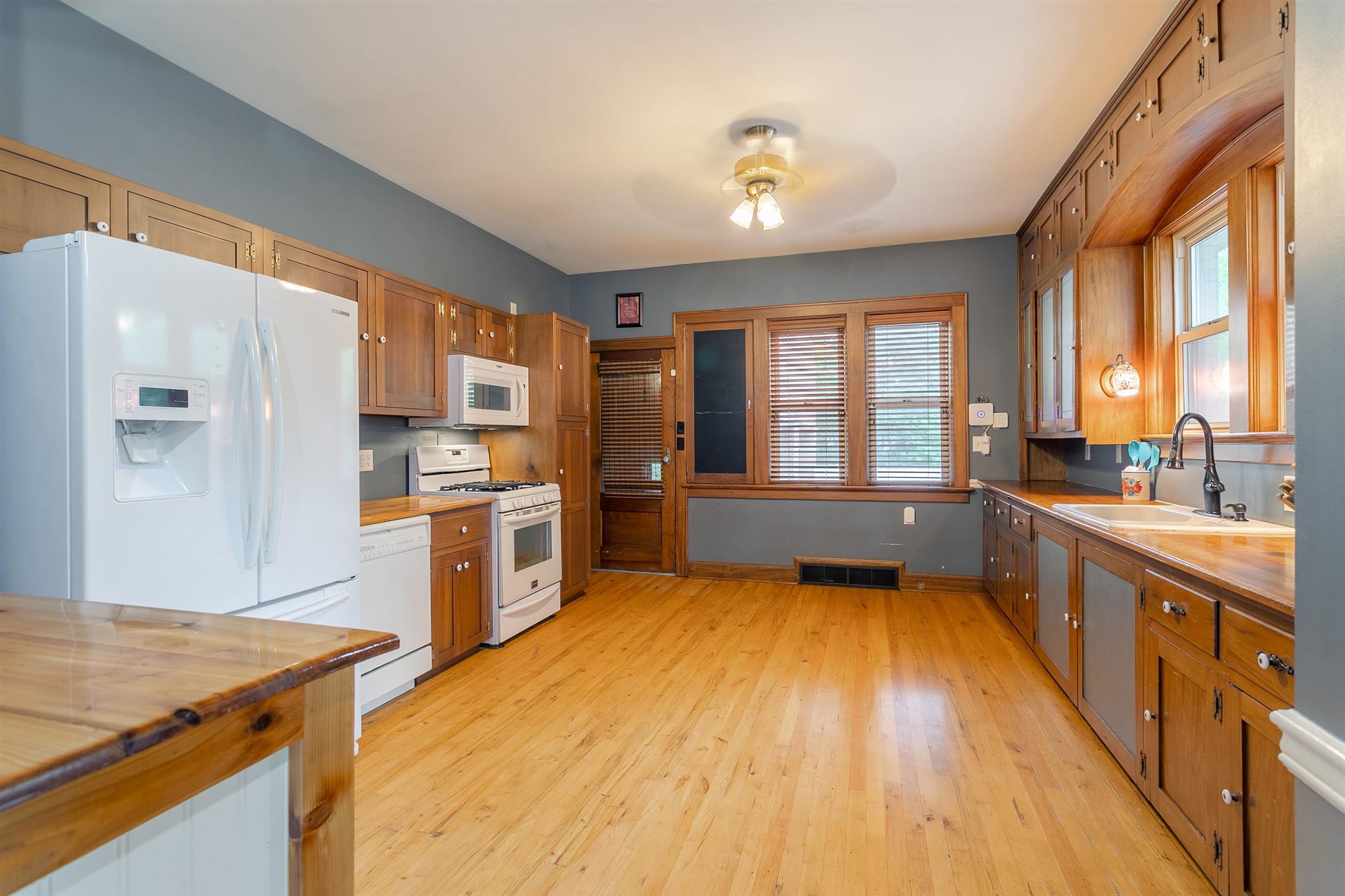 4021 Stringtown Road Evansville, IN 47711 - Photo 8 of 35 Gallery Image 8