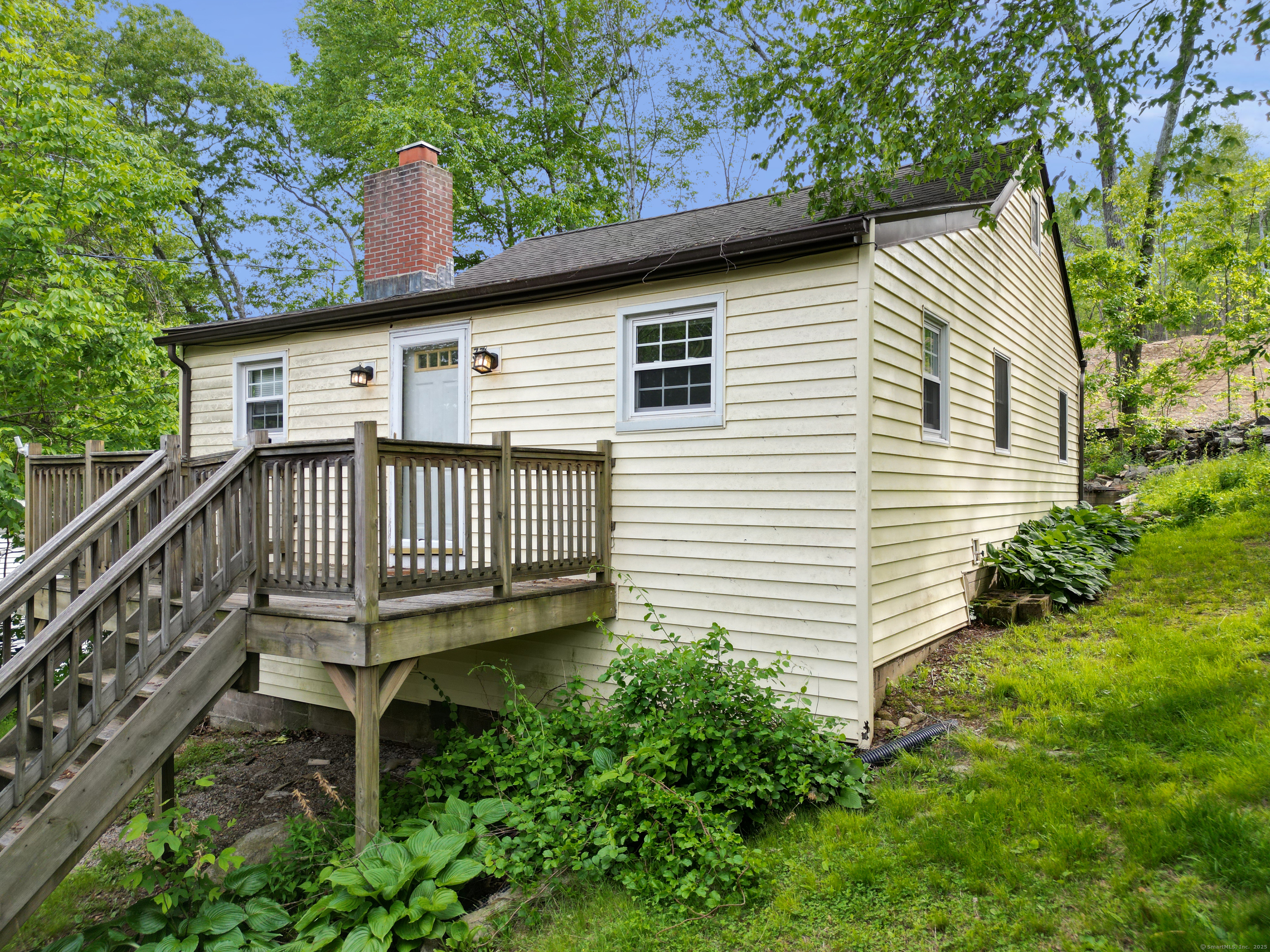 33 Lakewood Road East Hampton, CT 06424 - Photo 1 of 1 Gallery Image 1