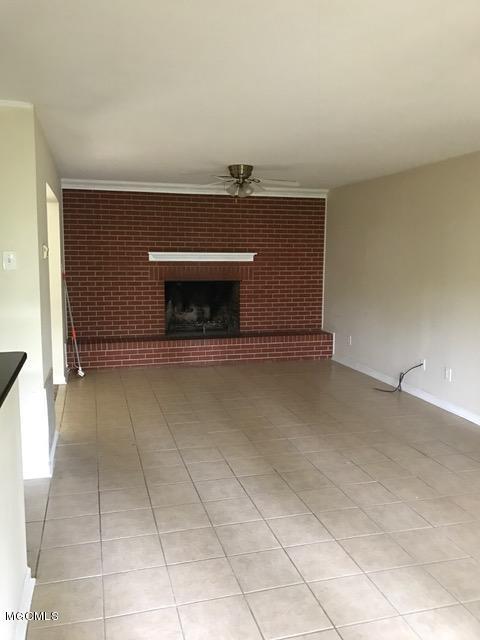 2520 Meadow Road Biloxi, MS 39531 - Photo 3 of 15 IMG_1833