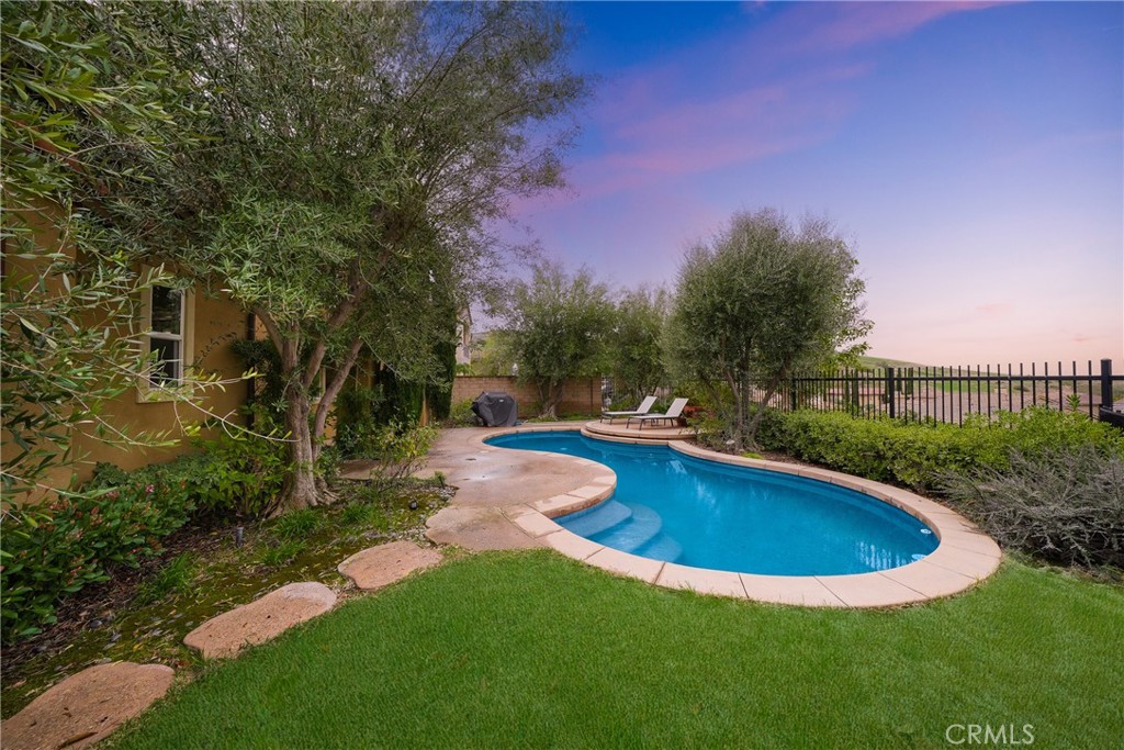 113 Tearose Irvine, CA 92603 - Photo 7 of 43