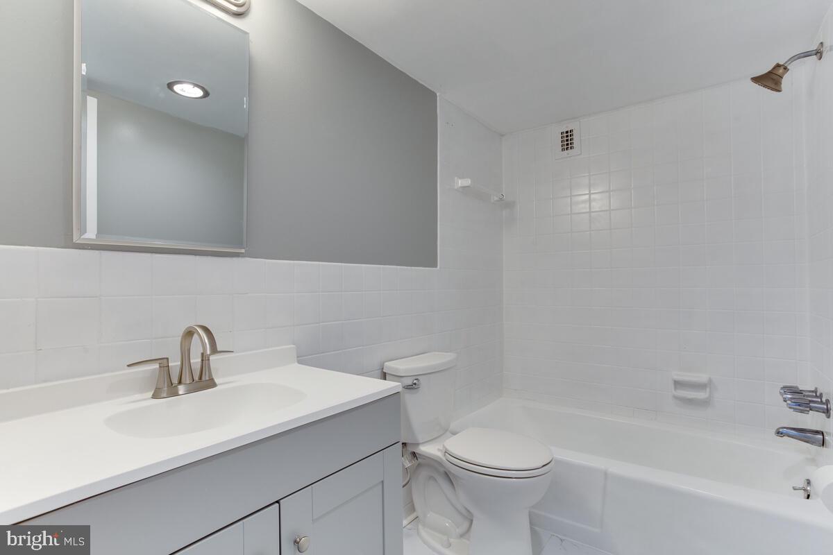 1111 University Boulevard West, Unit 1402A Silver Spring, MD 20902 - Photo 19 of 36