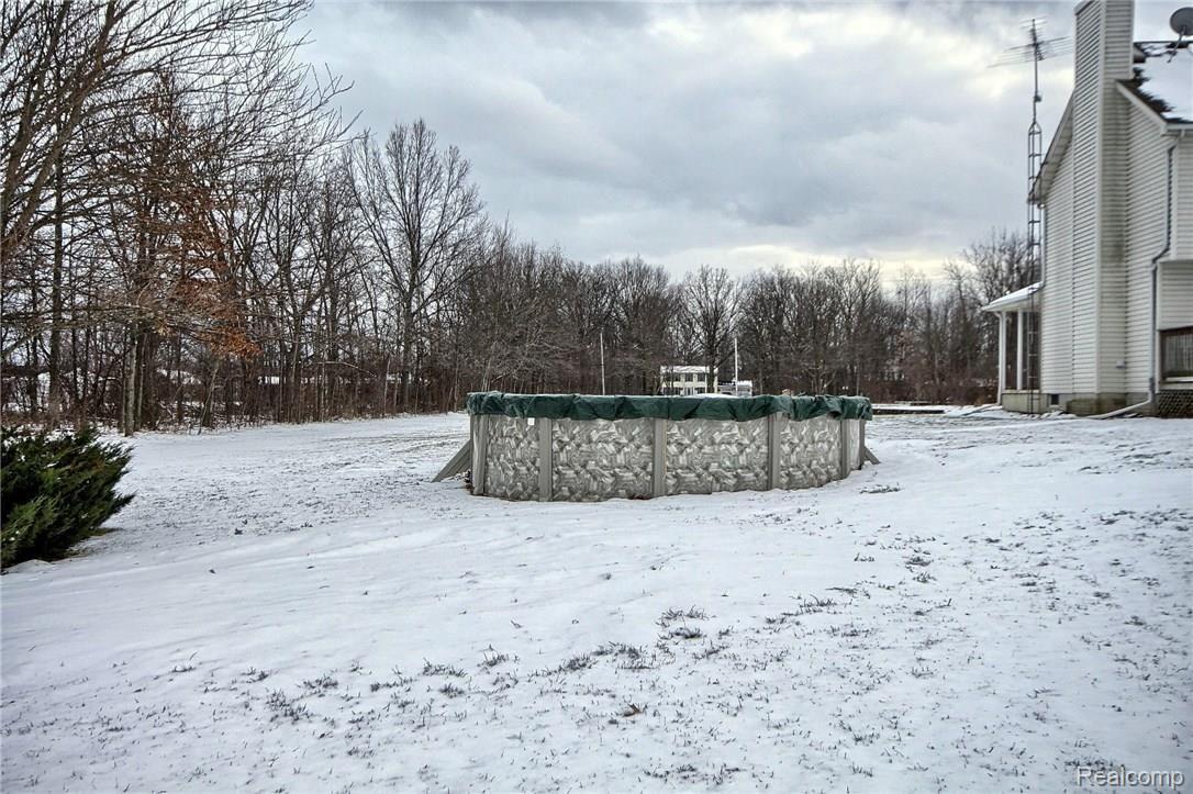 2863 Ready Road Carleton, MI 48117 - Photo 31 of 34 POOL