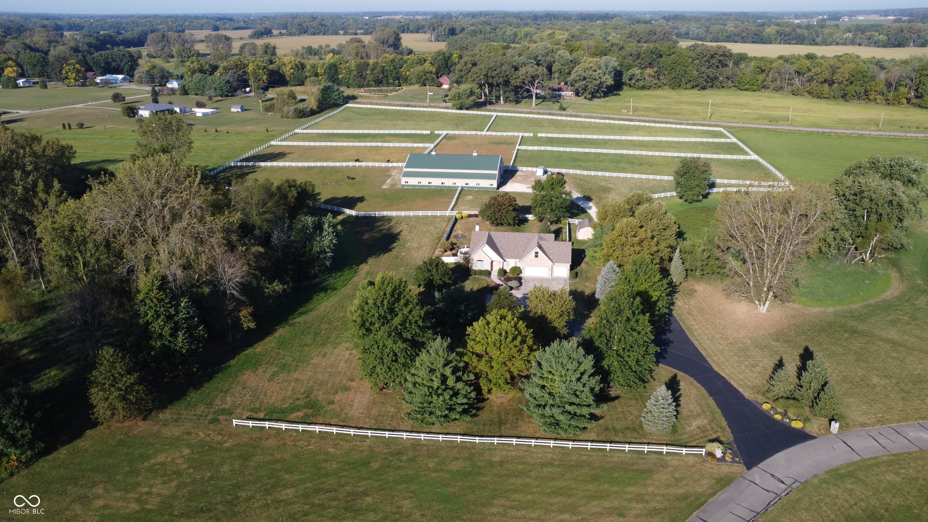 121000 Native Trail Yorktown, IN 47396 - Photo 2 of 39