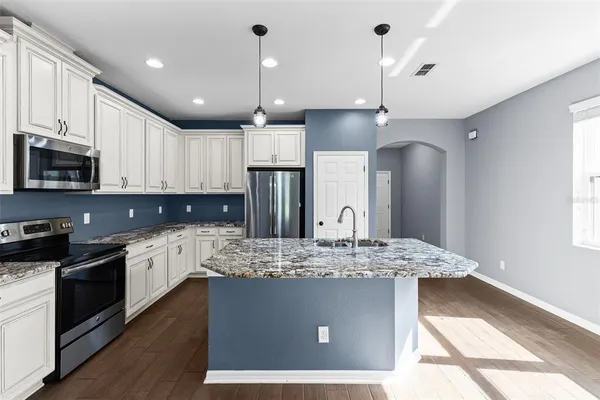 $3,100 | 1099 Multiflora Loop, Lutz, FL 33558