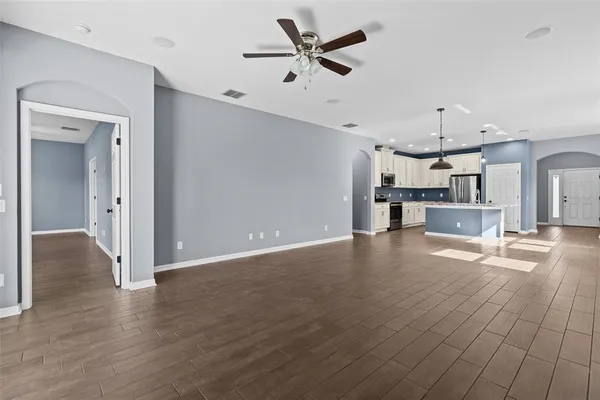 $3,100 | 1099 Multiflora Loop, Lutz, FL 33558