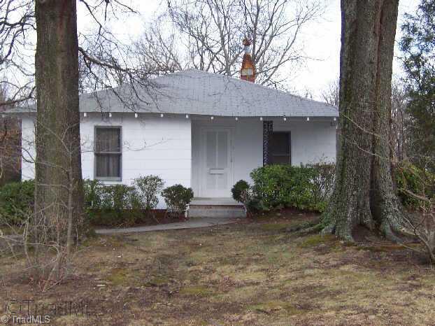 903 Old Thomasville Road High Point, NC 27260 - Photo 1 of 4 Exterior Front.