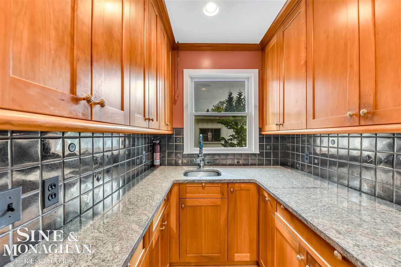 1021 Nottingham Road Grosse Pointe Park, MI 48230 - Photo 8 of 39