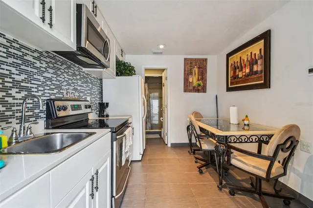 $1,450 | 1377 South Washington Avenue, Unit 4, Clearwater, FL 33756