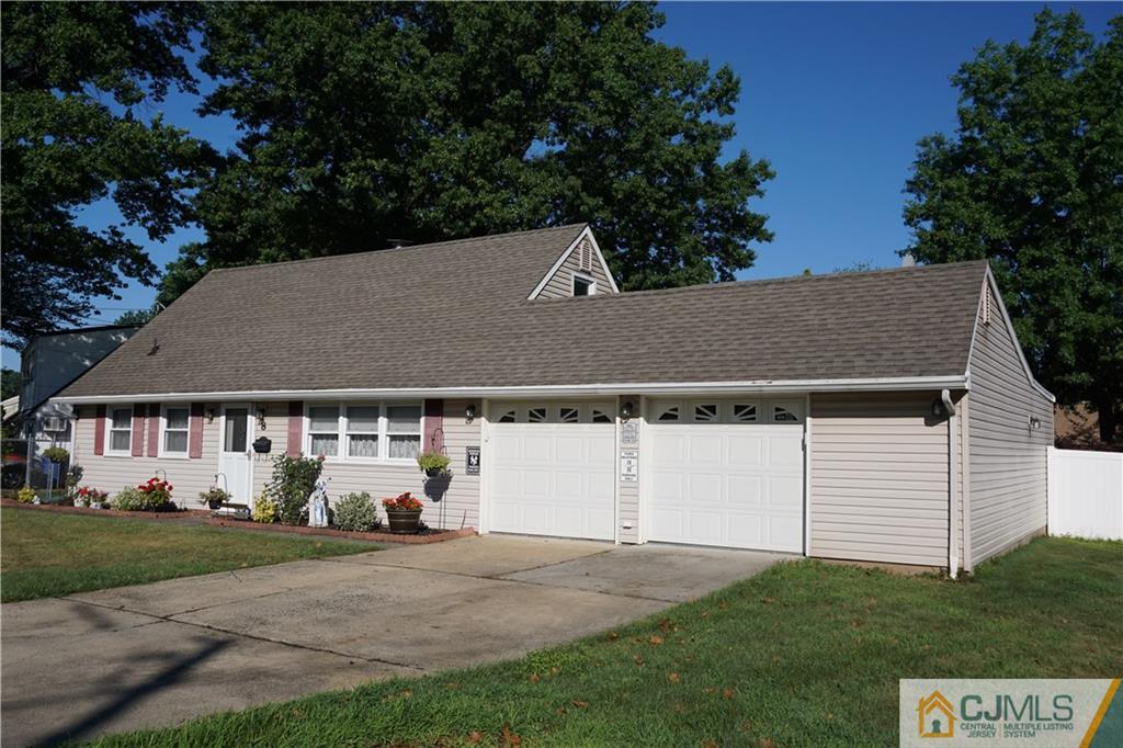 8 Wendy Road Colonia, NJ 07067 - Photo 3 of 24 Gallery Image 3