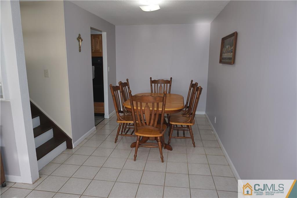 8 Wendy Road Colonia, NJ 07067 - Photo 6 of 24 Gallery Image 6