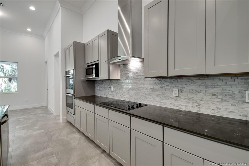2171 Southwest Oasis Terrace Stuart, FL 34997 - Photo 26 of 86 Gallery Image 26