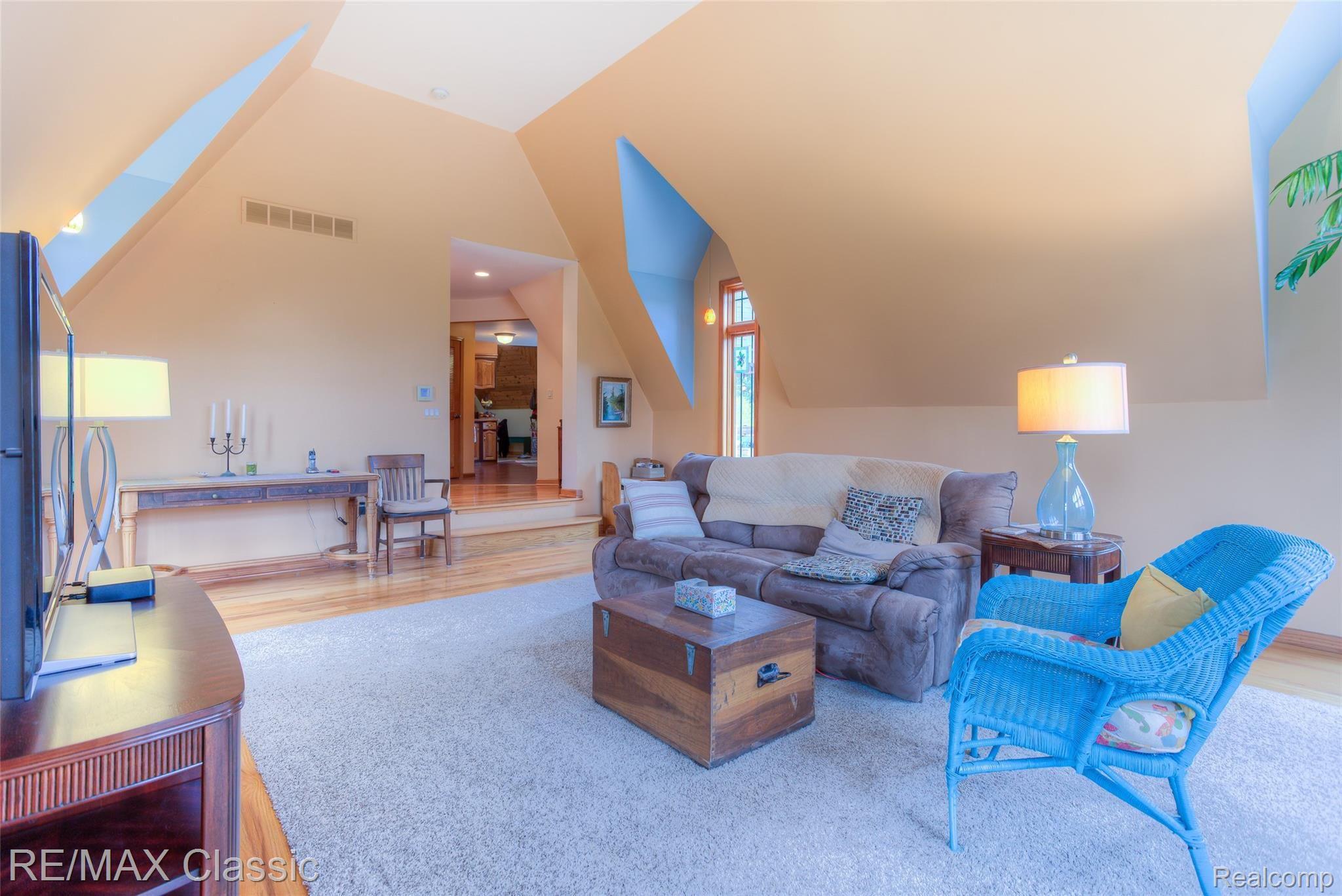 13257 Fagan Road Holly, MI 48442 - Photo 15 of 62 13257 fagan interiors (38).jpg
