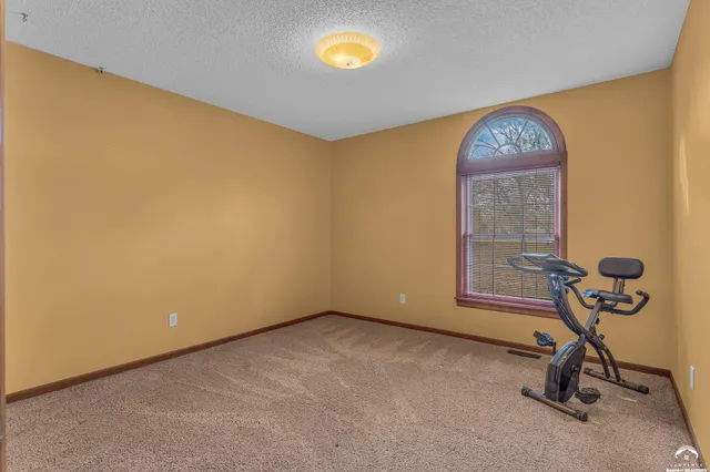 $395,000 | 1884 East 978Th Road, Lawrence, KS 66049