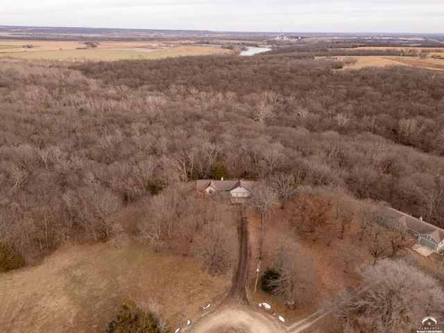 $395,000 | 1884 East 978Th Road, Lawrence, KS 66049