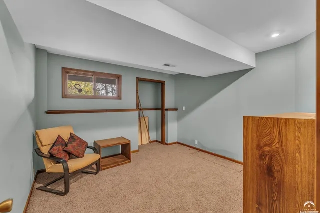 $395,000 | 1884 East 978Th Road, Lawrence, KS 66049