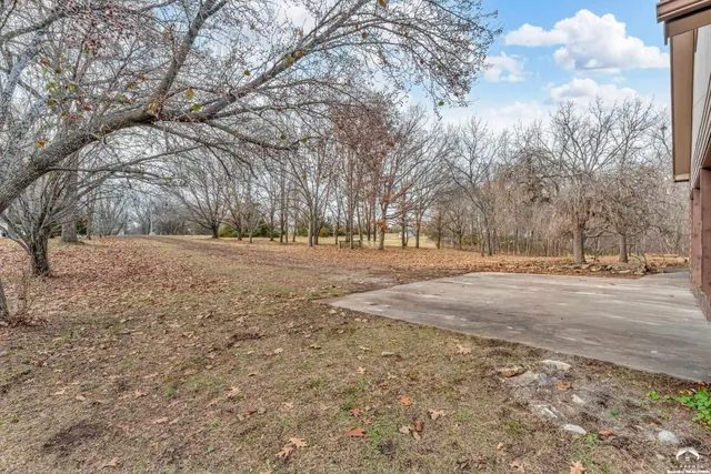 $395,000 | 1884 East 978Th Road, Lawrence, KS 66049