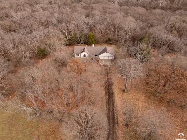 $395,000 | 1884 East 978Th Road, Lawrence, KS 66049